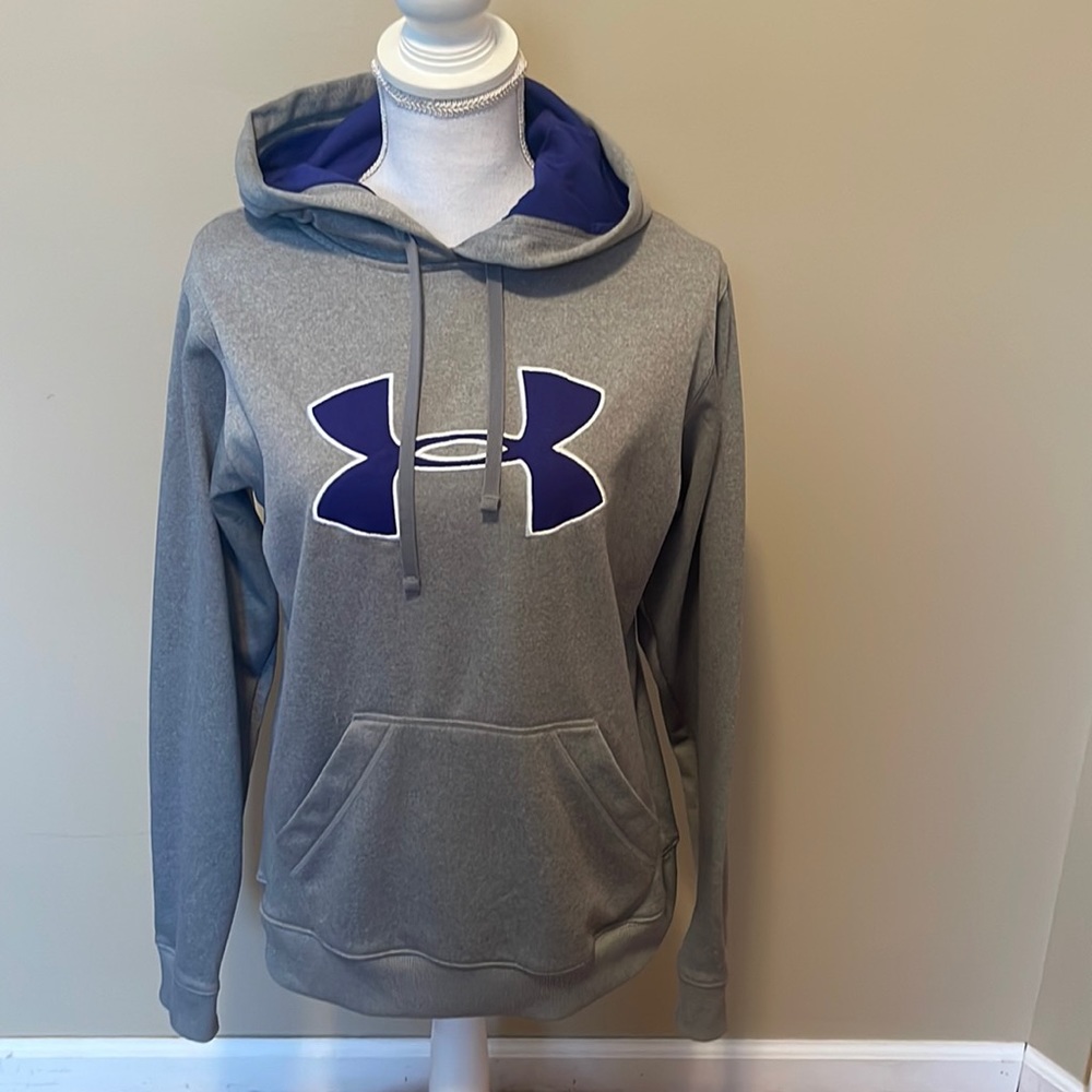 Under Armour Women’s Hoodie Size L